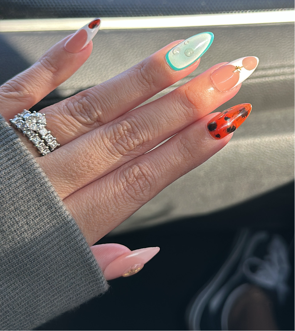 September | Medium Almond | Base Color B9