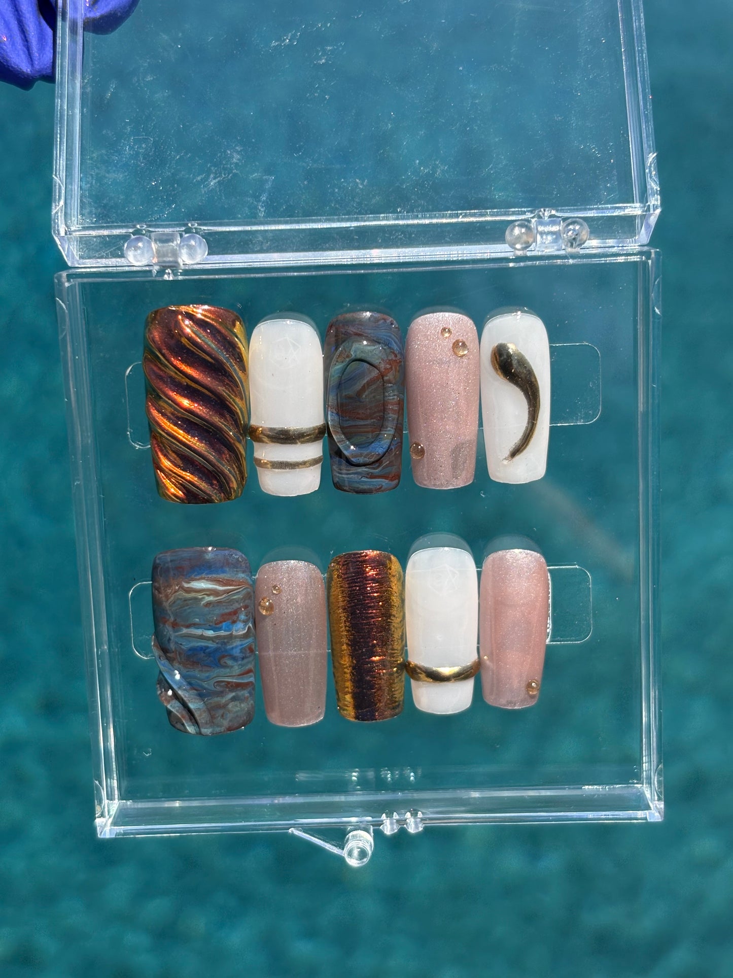 Season | Medium Square
