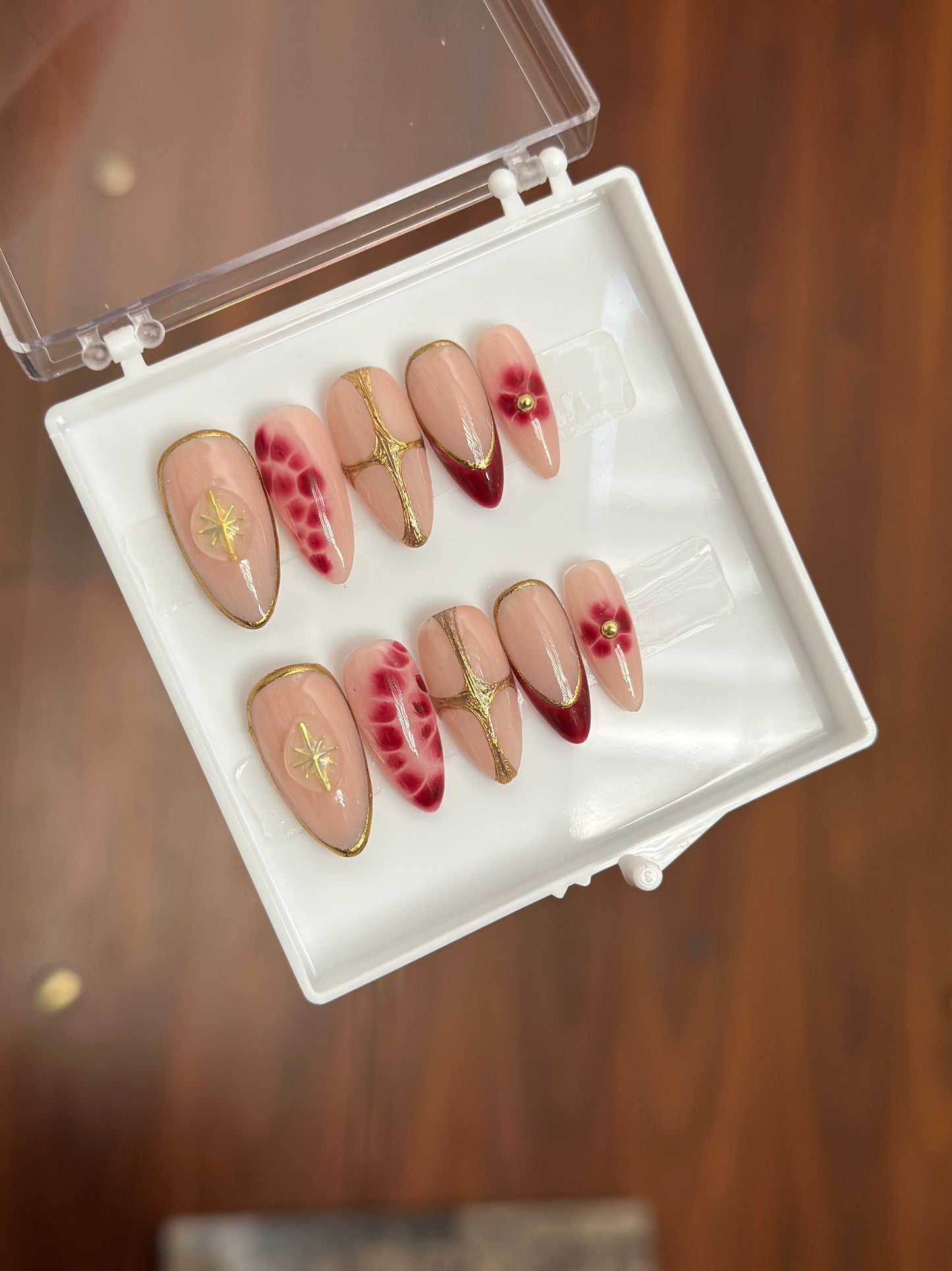 Fall girl | Medium Almond |
