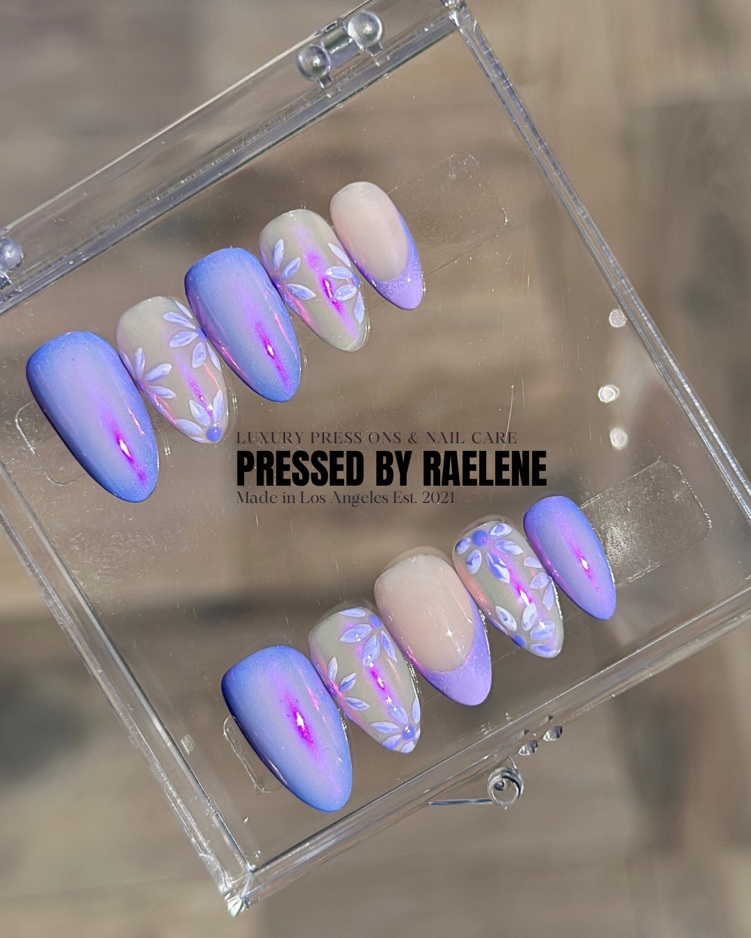 Purple daisies | Short almond