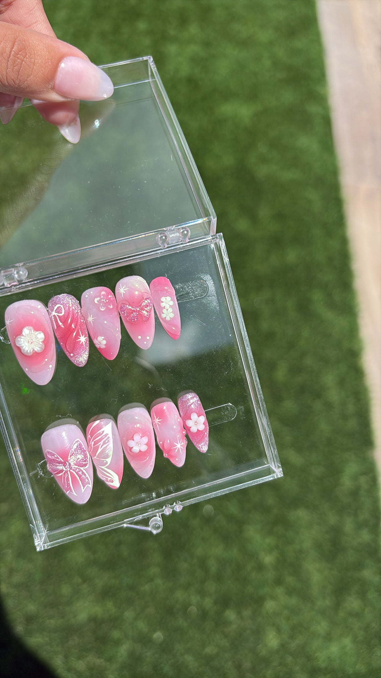 Pink 3d flower party | Medium Almond