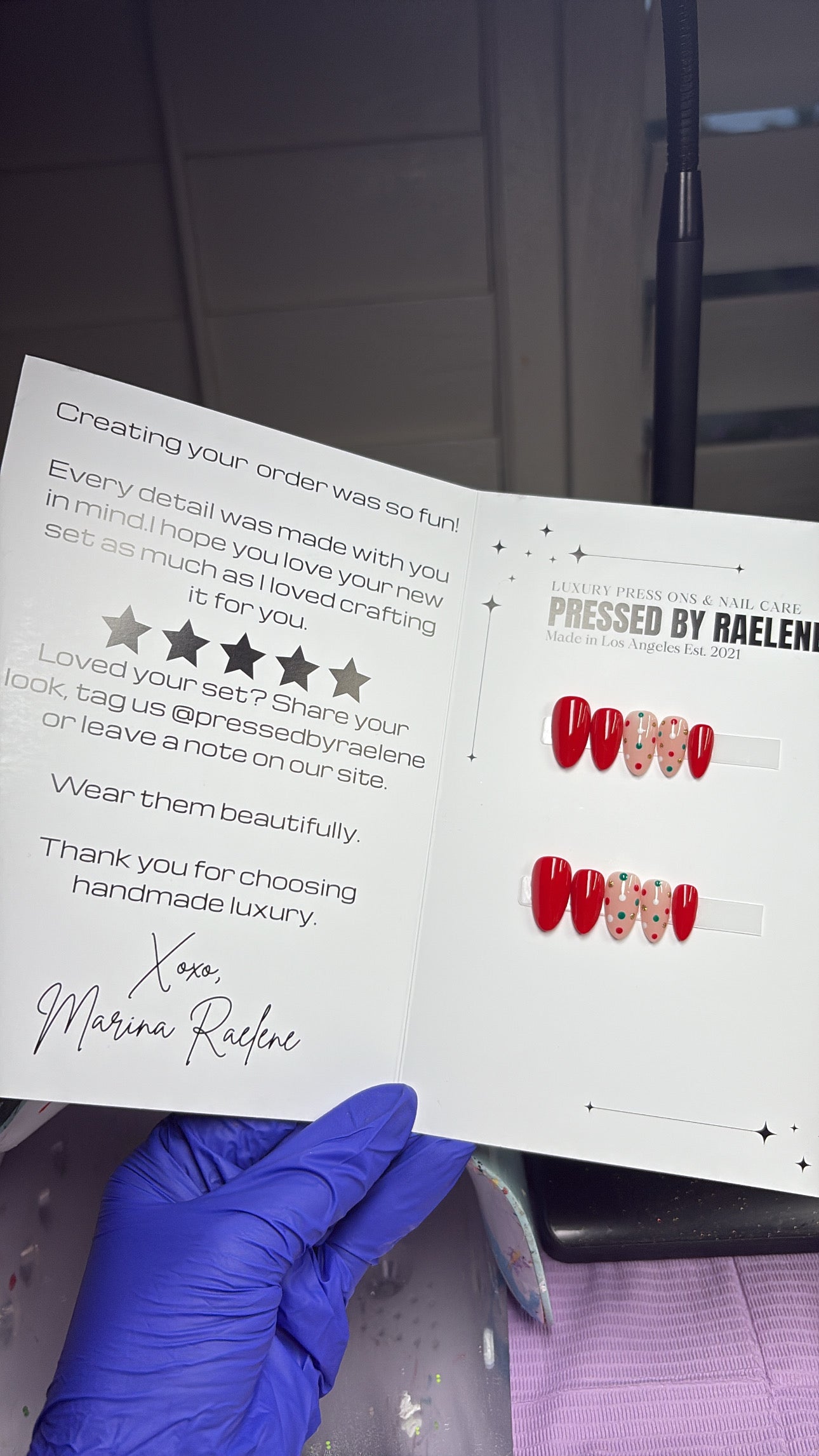 Xmas Day | Short almond | Size (XSmall) | READY TO SHIP