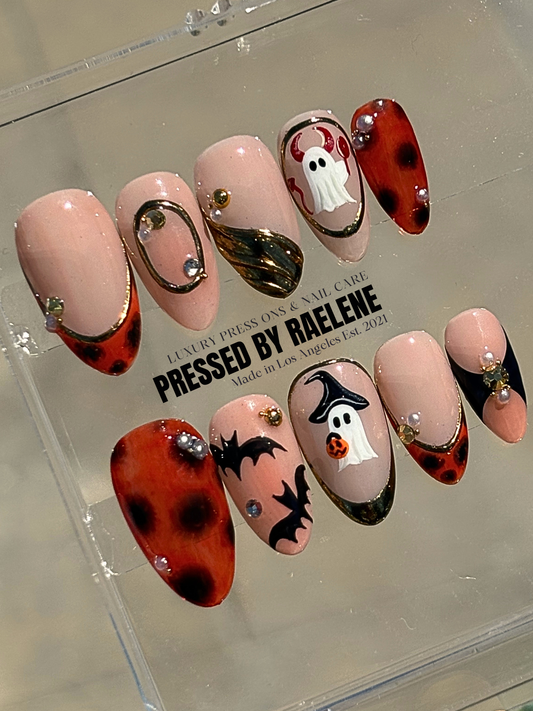 Fall Halloween glam | Spooky season | medium almond