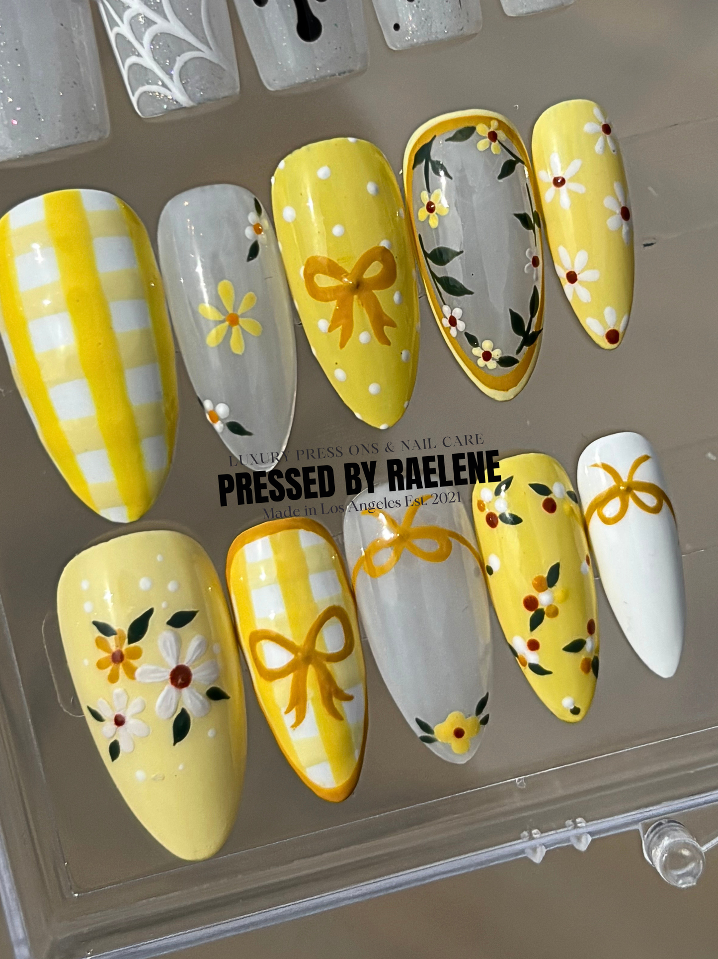 Summertime Fine | Medium Almond