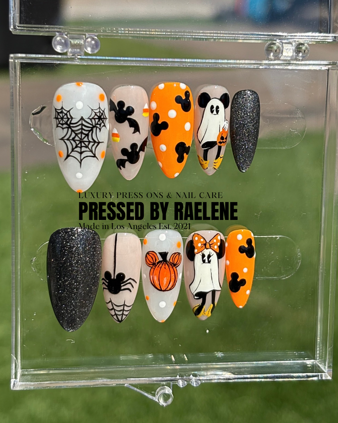 Miickey | Halloween | Medium Almond