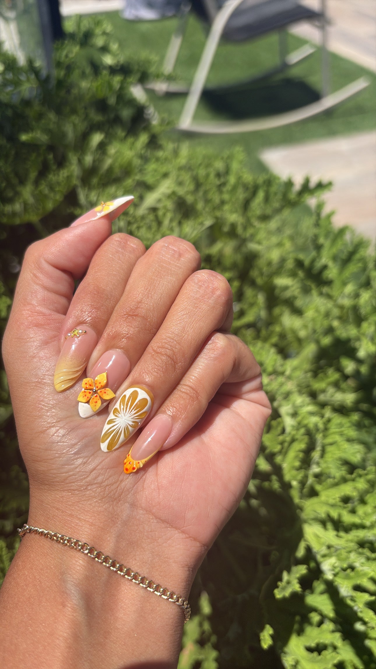 Summertime | Medium Almond