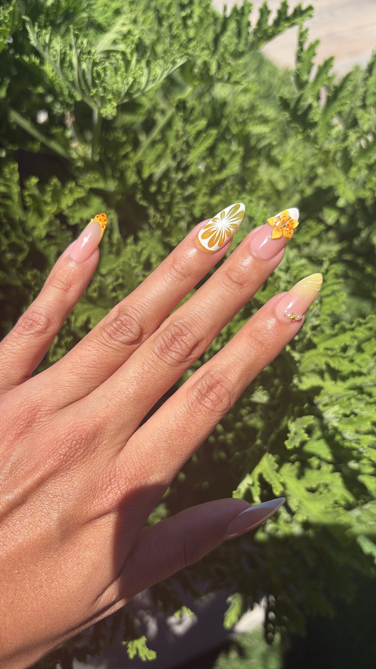 Summertime | Medium Almond